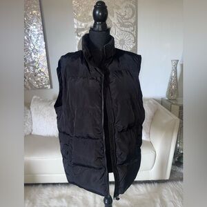 Women's Black Puffer Vest
